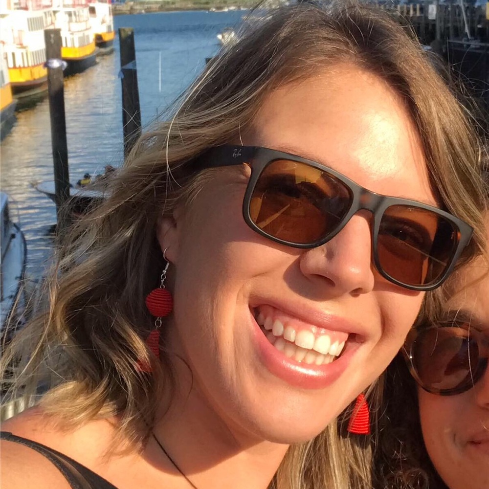 Meet your Posher, Emily
